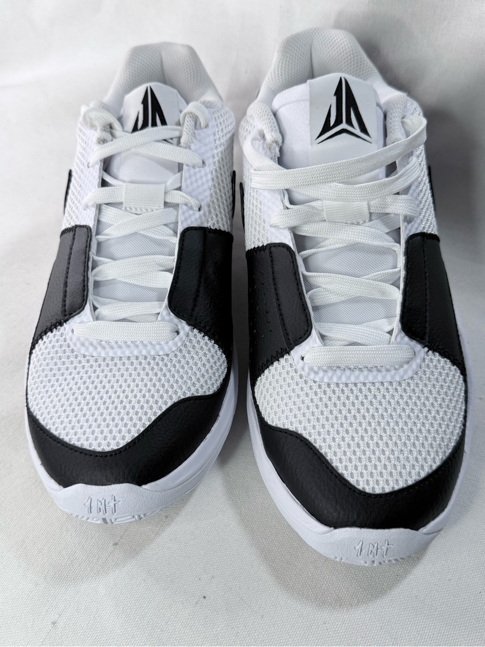 Nike JA 1 Scratch 2.0 JA Morant’s Men's White and Black Athletic Sneakers Sz 8.5